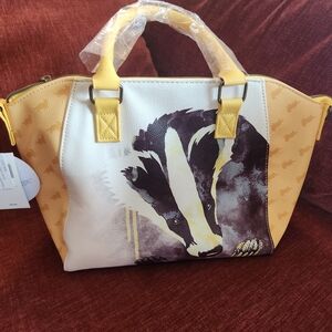 RARE Harry Potter Hufflepuff Loungefly Satchel NWT